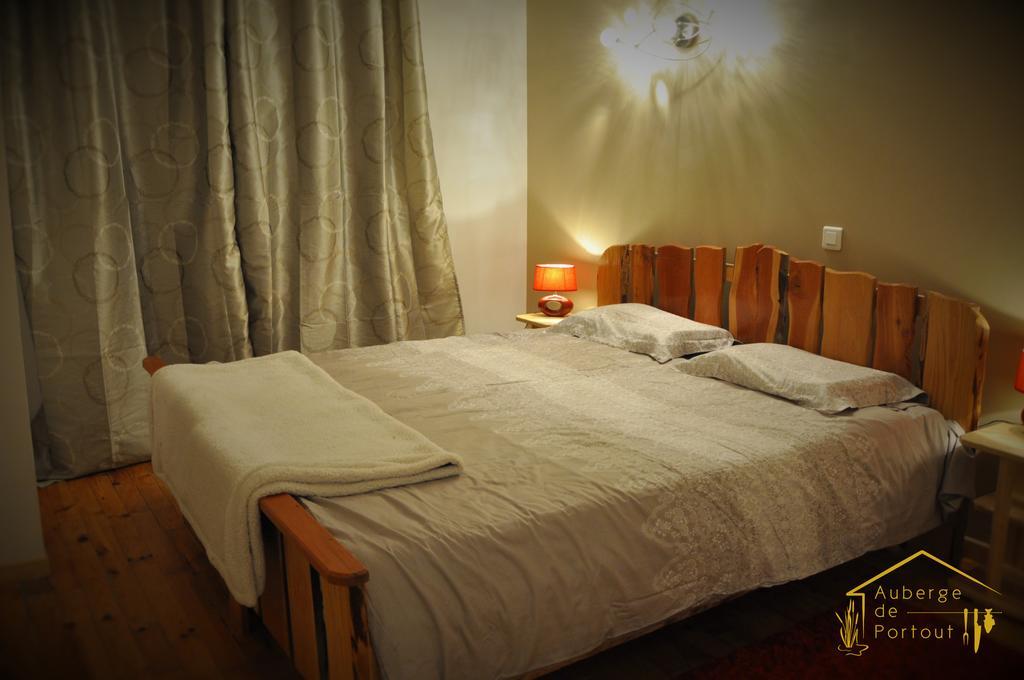 Auberge De Portout Chanaz Kamer foto