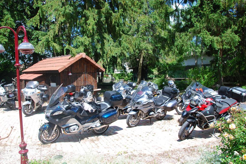 Auberge De Portout Chanaz Buitenkant foto